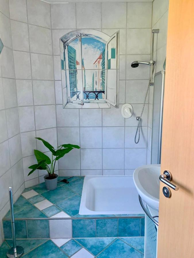 Ferienwohnung Haus Am See Ewighausen Exterior foto